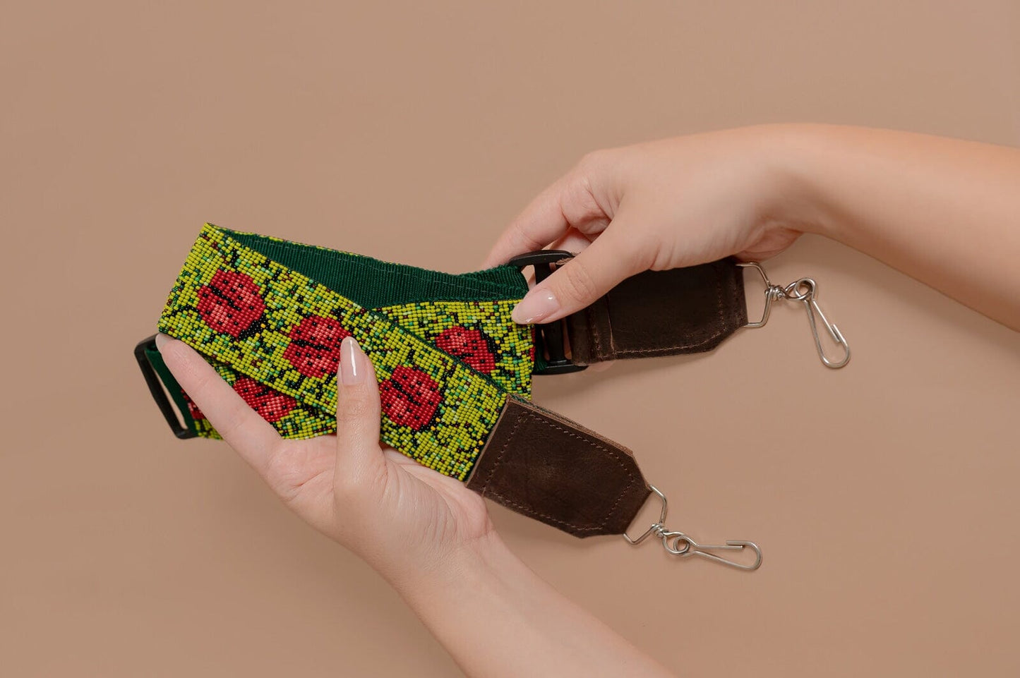 Lady Apple Purse Strap