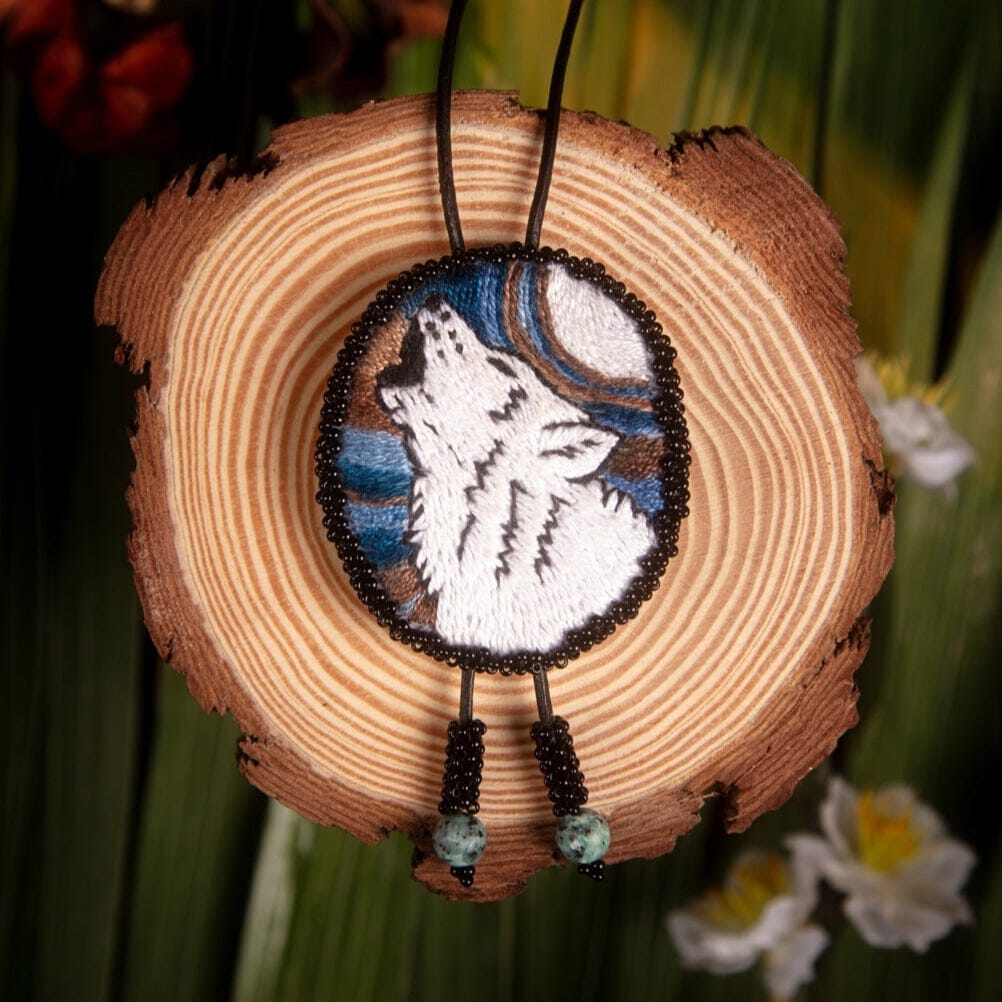 Lobo Bolo Tie