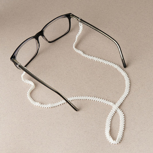 Pearly Whites Glasses Chain